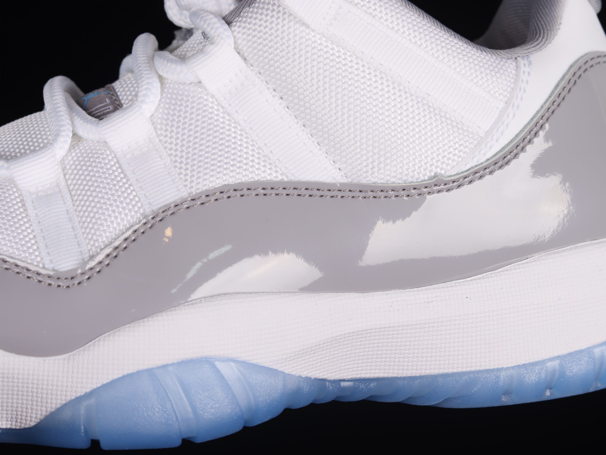 Air Jordan 11 Low Cement Gray