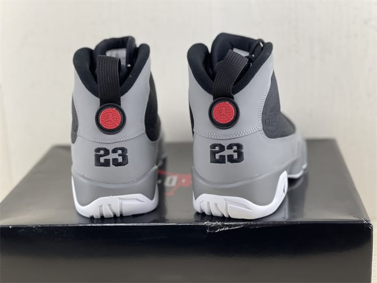 Jordan 9 Retro Particle Grey