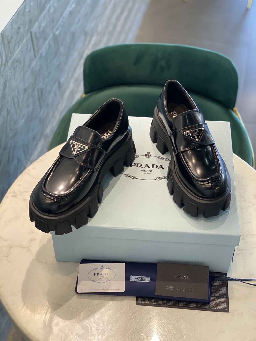 PRADA MONOLITH BRUSHED LEATHER LOAFERS – PRS034