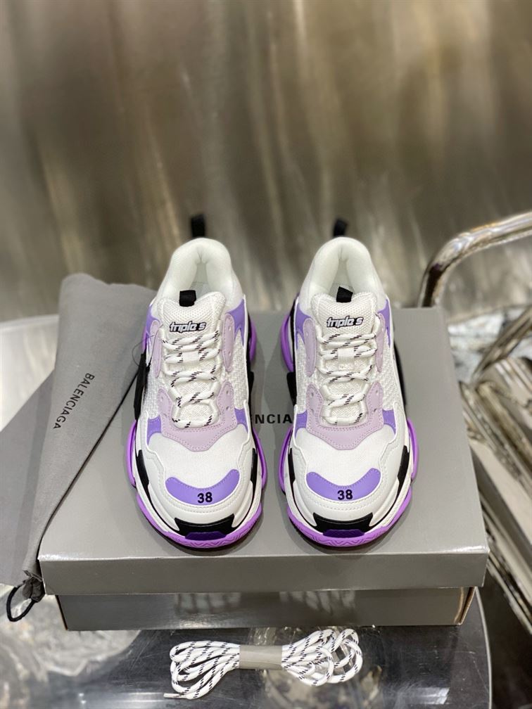 BALENCIAGA TRIPLE S 1.0 SNEAKERS IN WHITE AND LILAC – BLA021