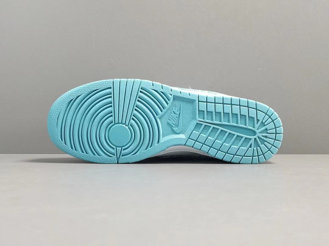 Nike Dunk Essential Paisley Pack Worn Blue