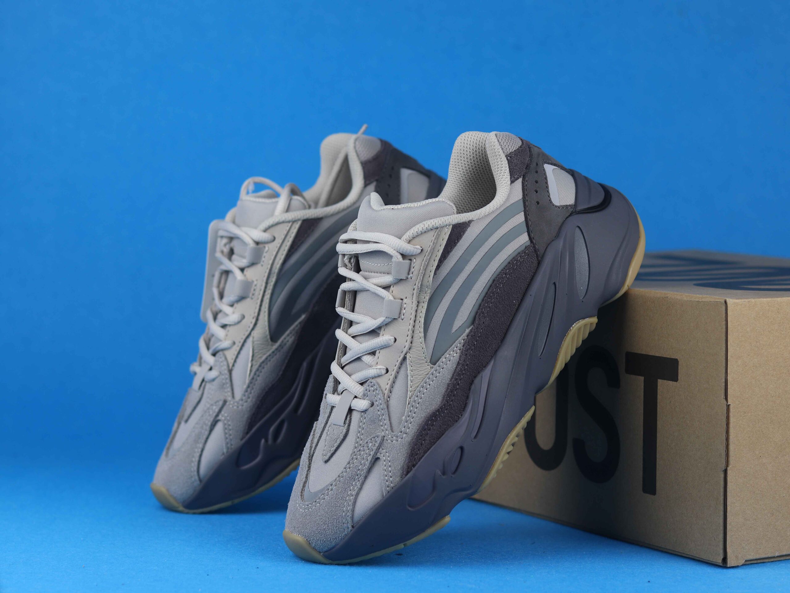 adidas Yeezy Boost 700 V2 Tephra