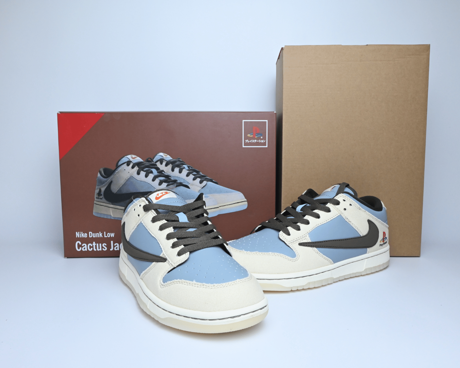 Nike Dunk LowTravis Scott x Playstation