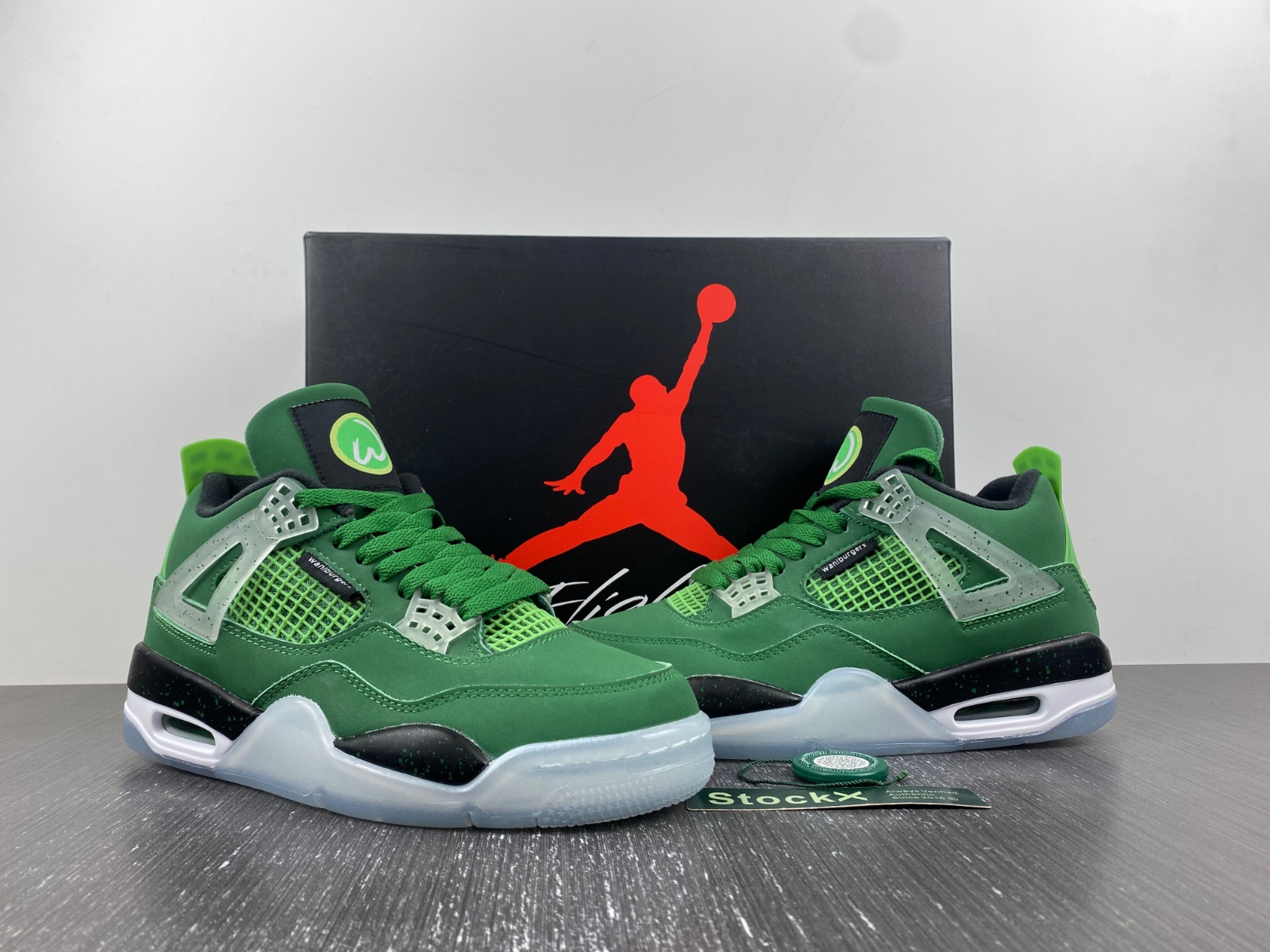 Air Jordan 4 Retro Wahlburgers