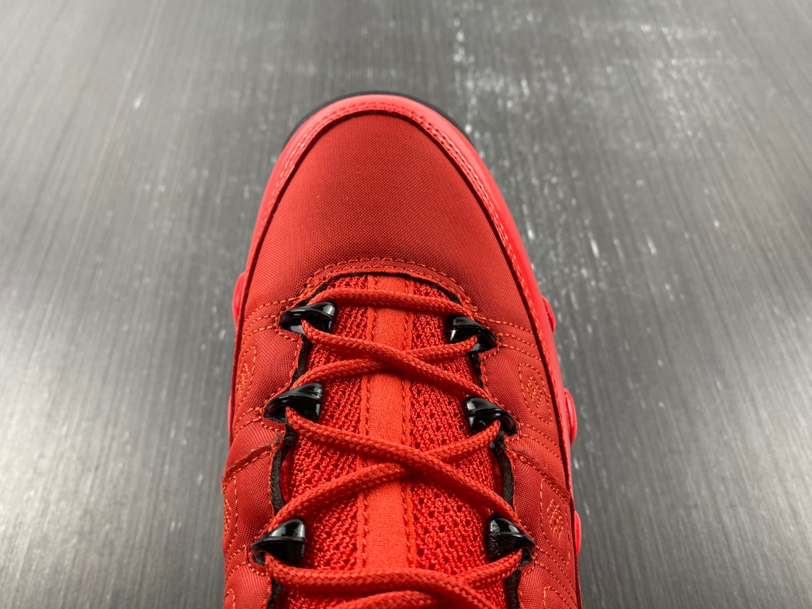 Jordan 9 Retro Chile Red