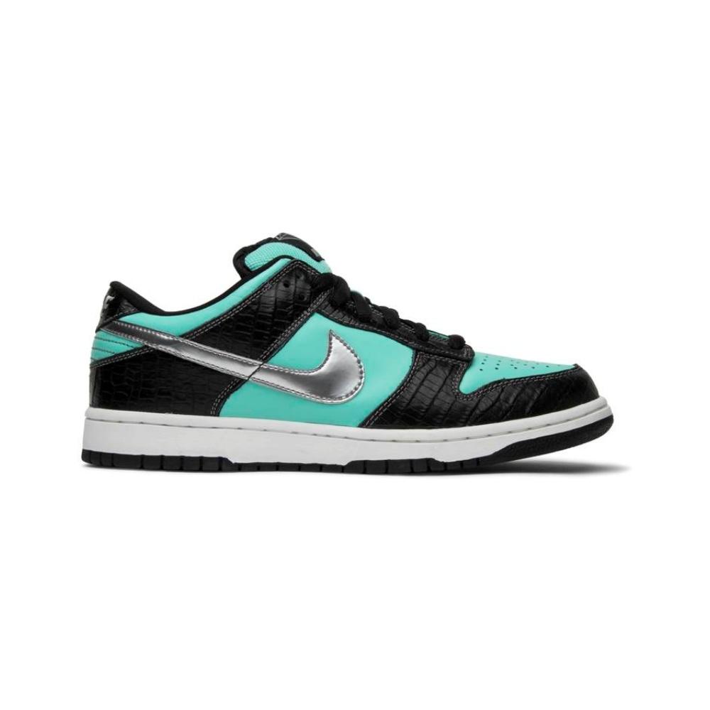 Nike Dunk SB Low Diamond Supply