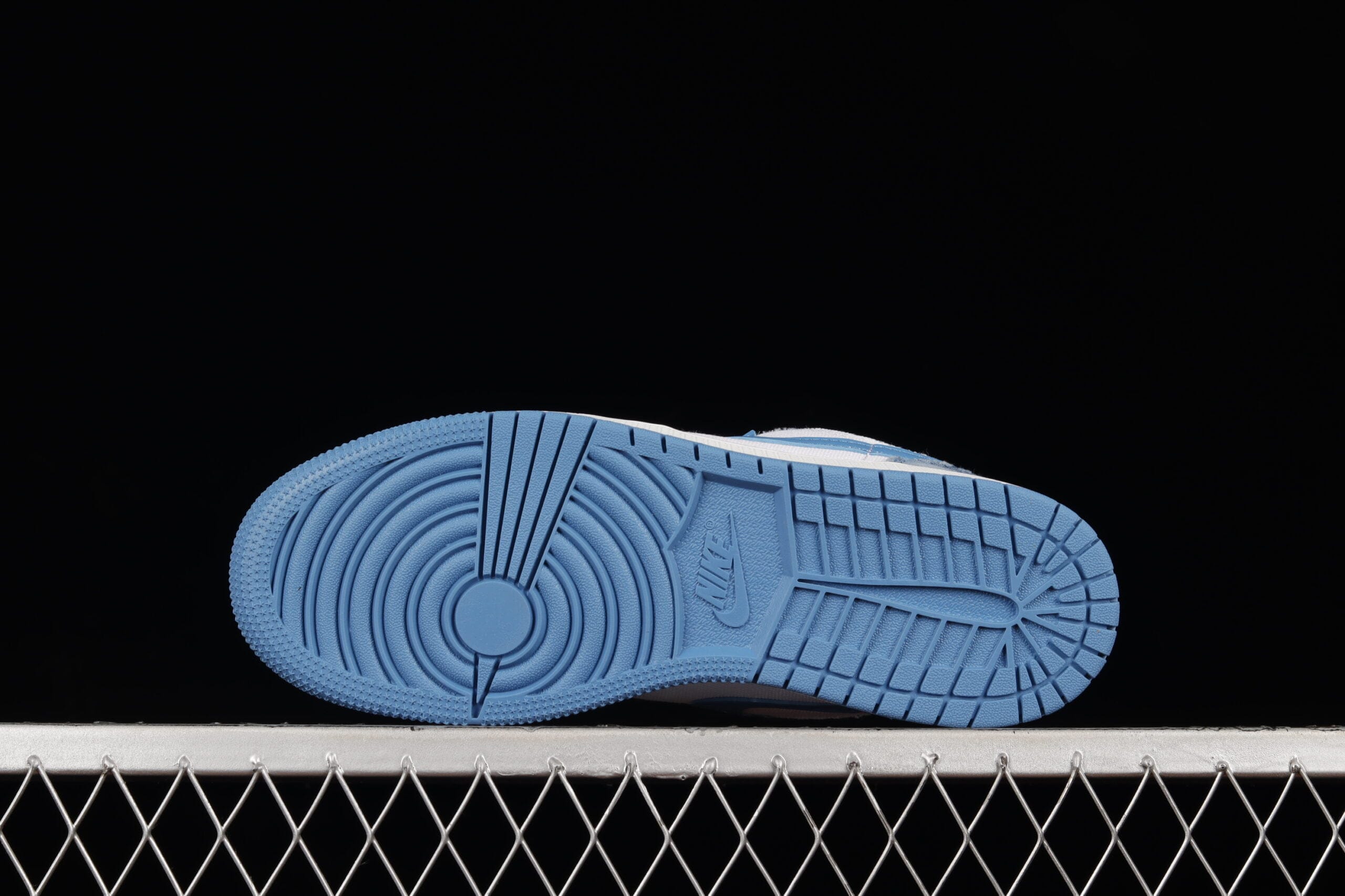 Jordan 1 Low, Washed Denim