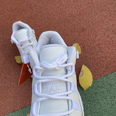 Air Jordan 11 Retro White Metallic Silver