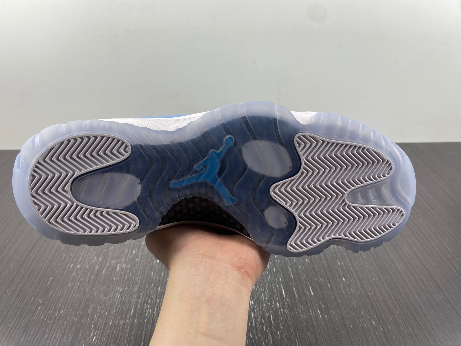 Air Jordan 11 Retro ‘Pantone’