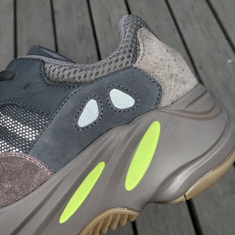adidas Yeezy Boost 700 Mauve
