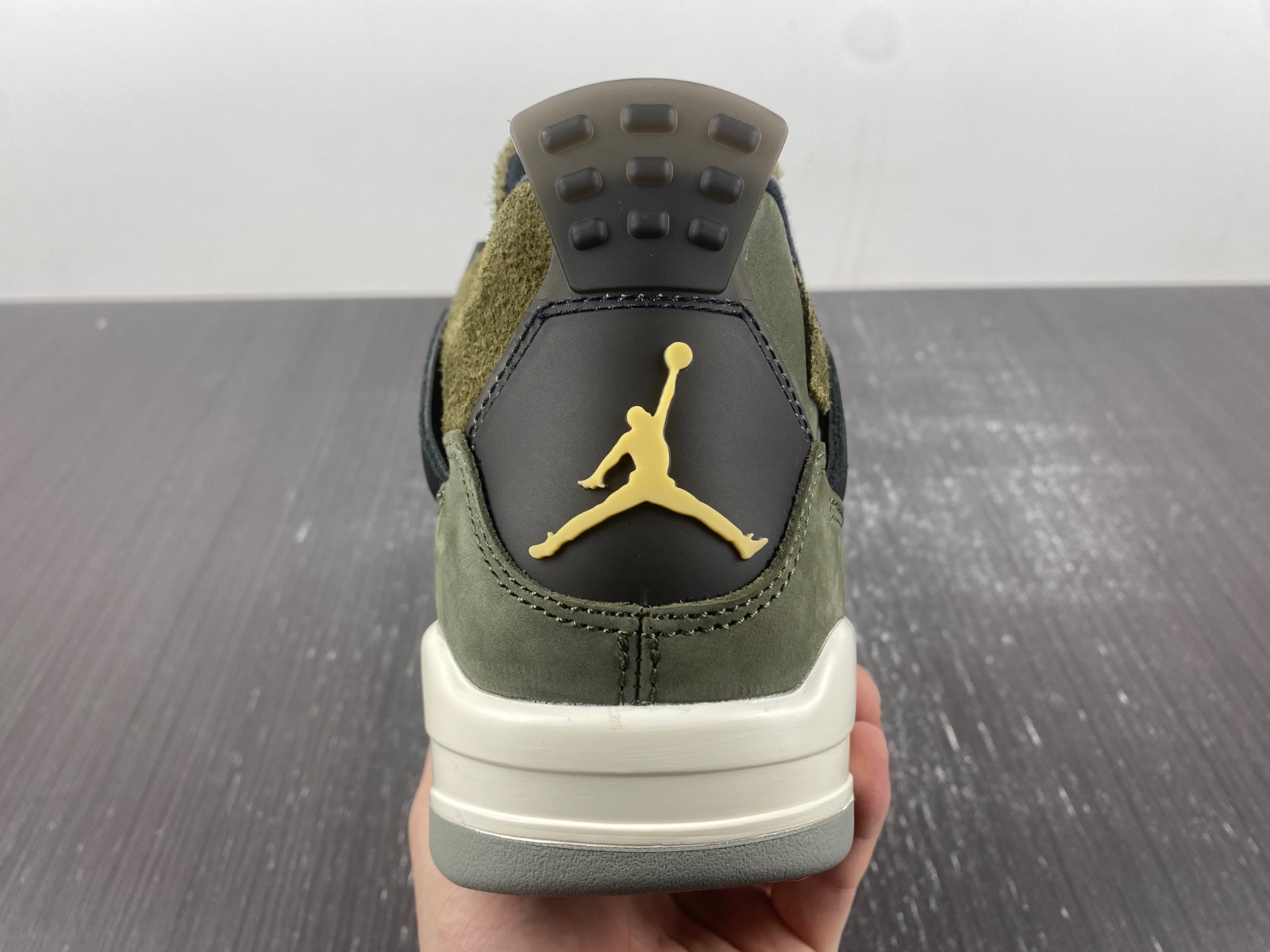 Air Jordan 4 Craft Medium Olive