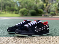 On-Foot Look at the ‘League of Legends’ LPL x Nike Dunk Low Collabo