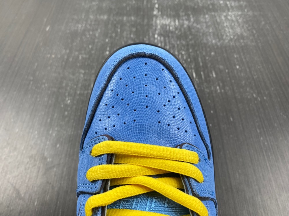 The Powerpuff Girls x Nike SB Dunk Low “Bubbles”
