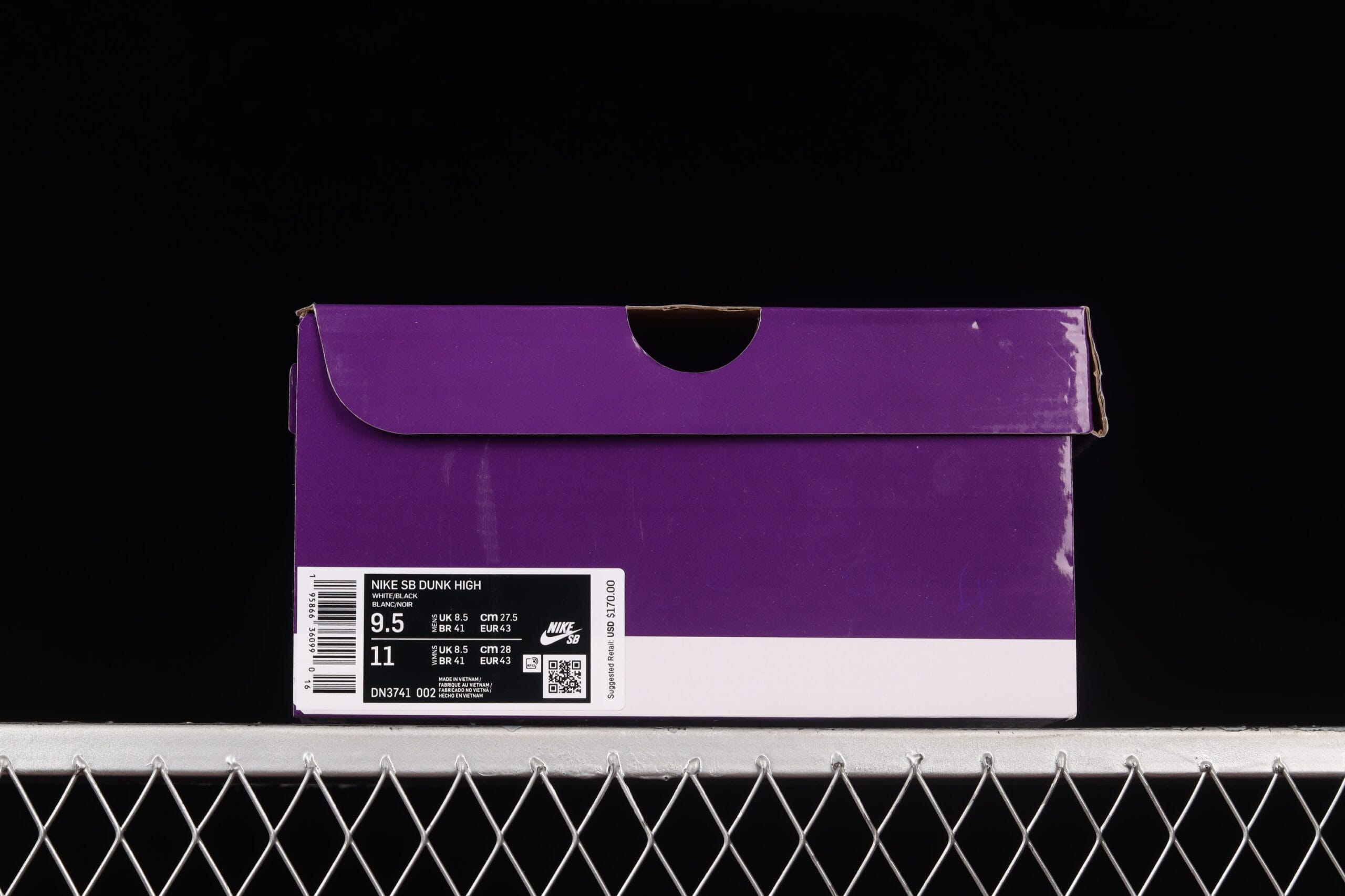 Nike SB Dunk High, Supreme By Any Means Black