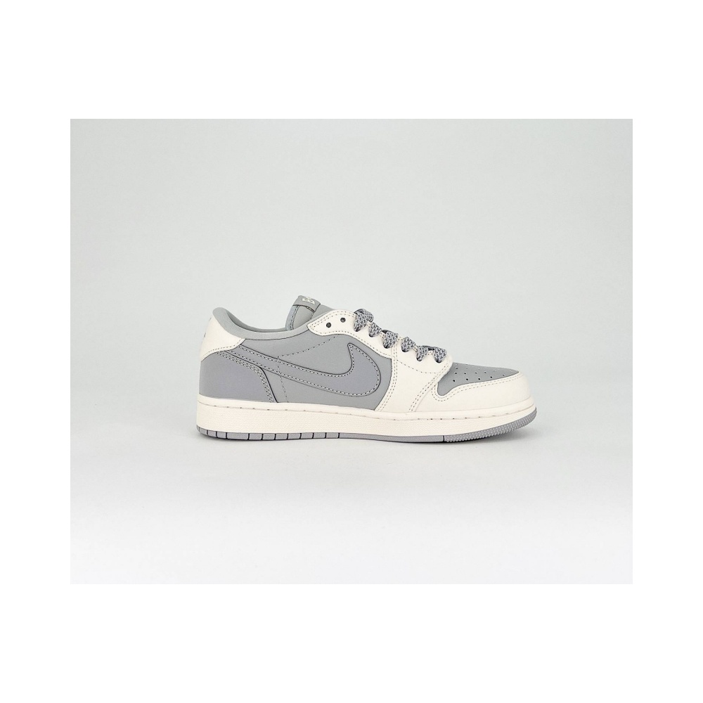 Travis Scott x Air Jordan 1 Retro Low Custom