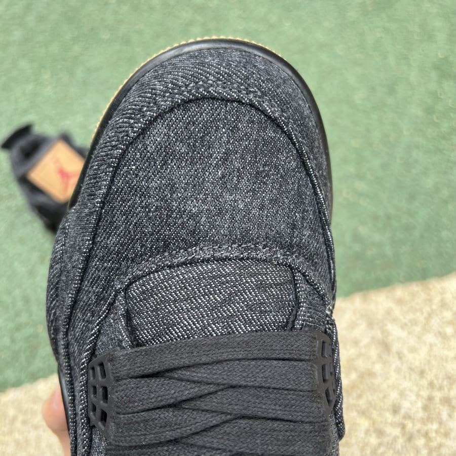 Jordan 4 Retro Levi’s Black