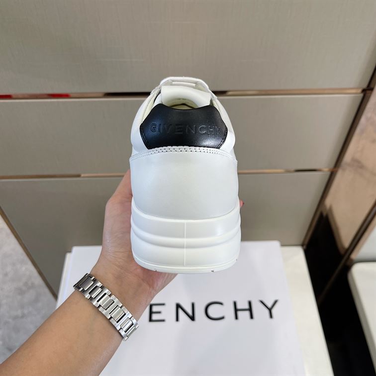 GIVENCHY G4 SNEAKERS IN LEATHER – GVC010