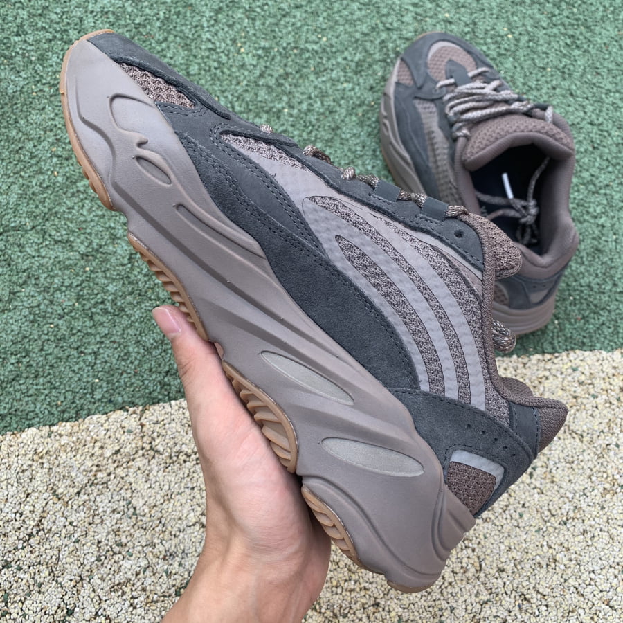 adidas Yeezy Boost 700 V2 Mauve