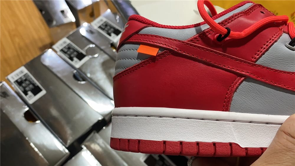 Nike Dunk Low Off-White University Red