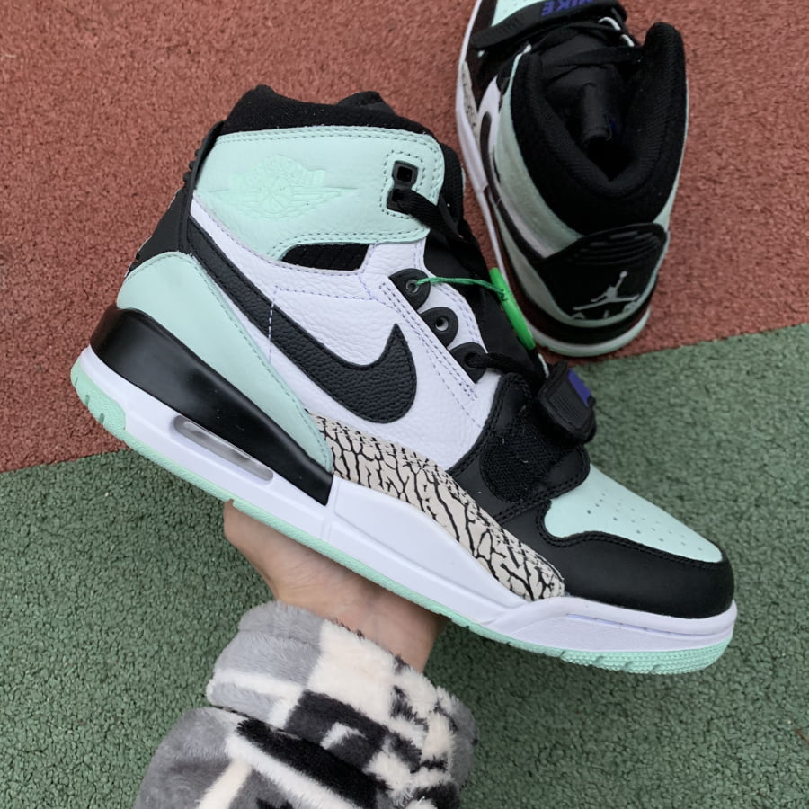 NIKE AIR JORDAN LEGACY 312