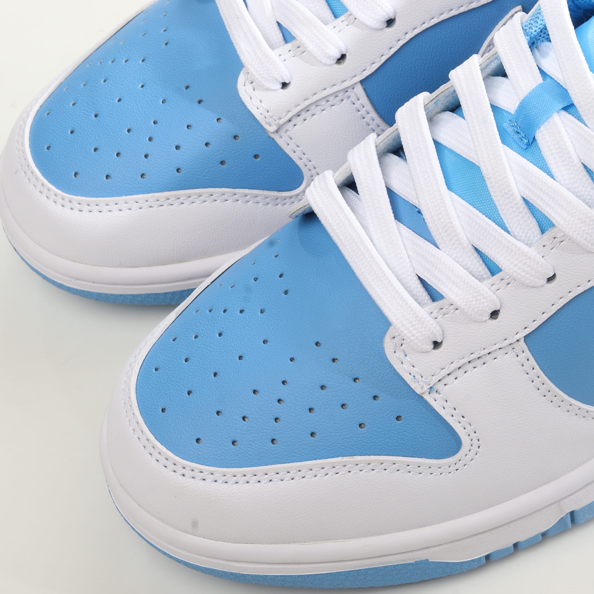 Nike Dunk Low Reverse UNC