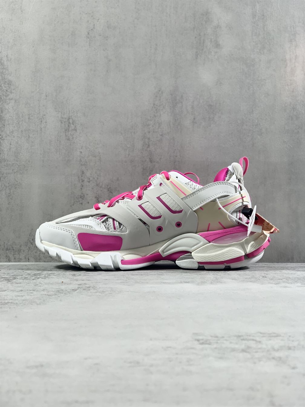 BALENCIAGA TRACK 3.0 SNEAKERS IN WHITE AND PINK – BLA002