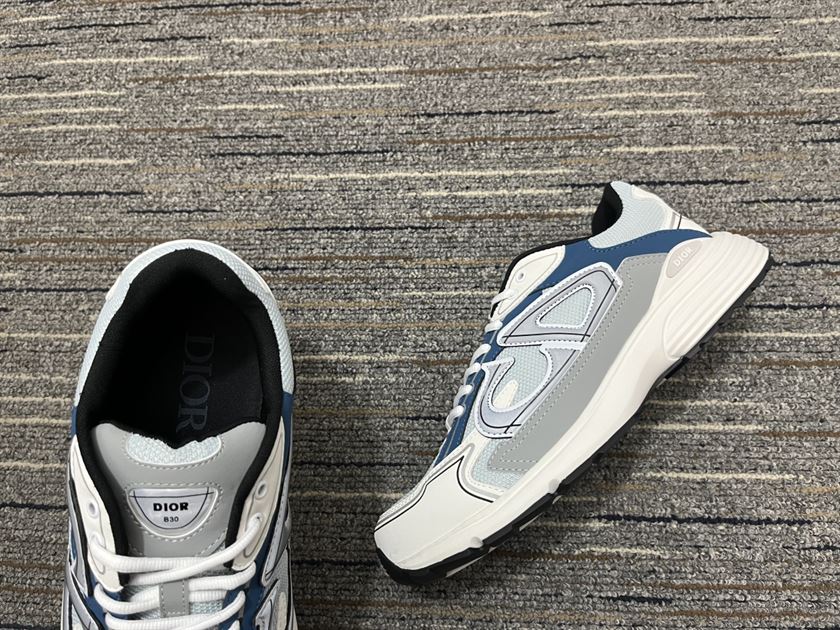 DIOR B30 SNEAKER LIGHT BLUE MESH AND BLUE GRAY AND WHITE TECHNICAL FABRIC – DO110