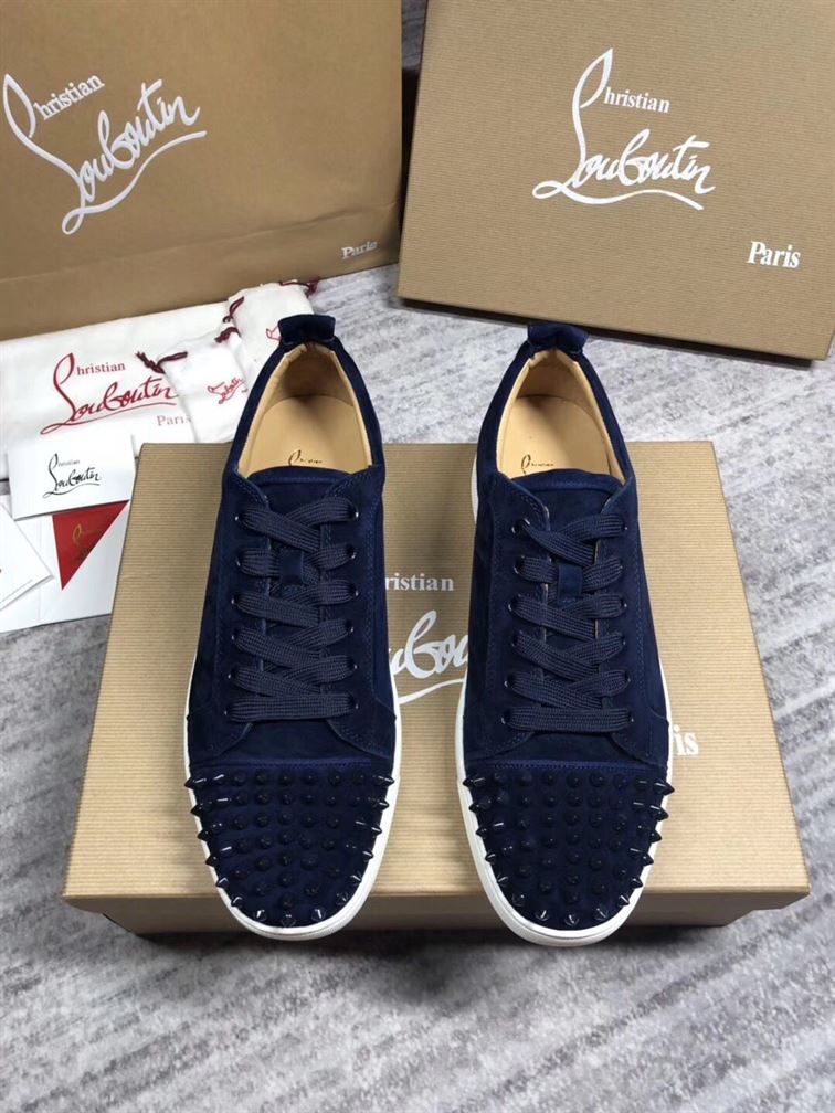 CHRISTIAN LOUBOUTIN LOW TOP SNEAKER – CLS013