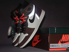 Jordan 1 Retro High OG Hand