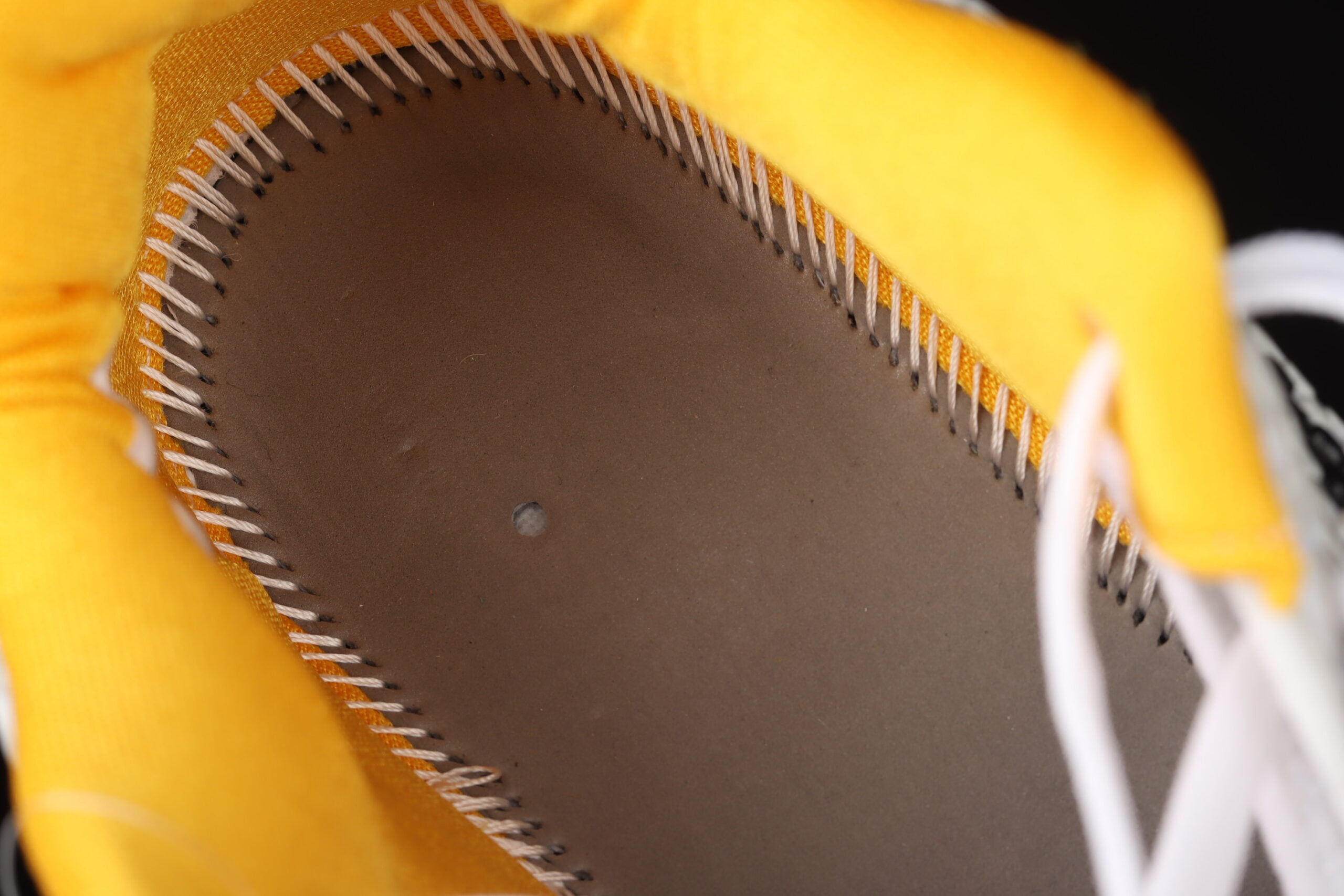 Kobe 6 Protro Playoff Pack White Del Sol