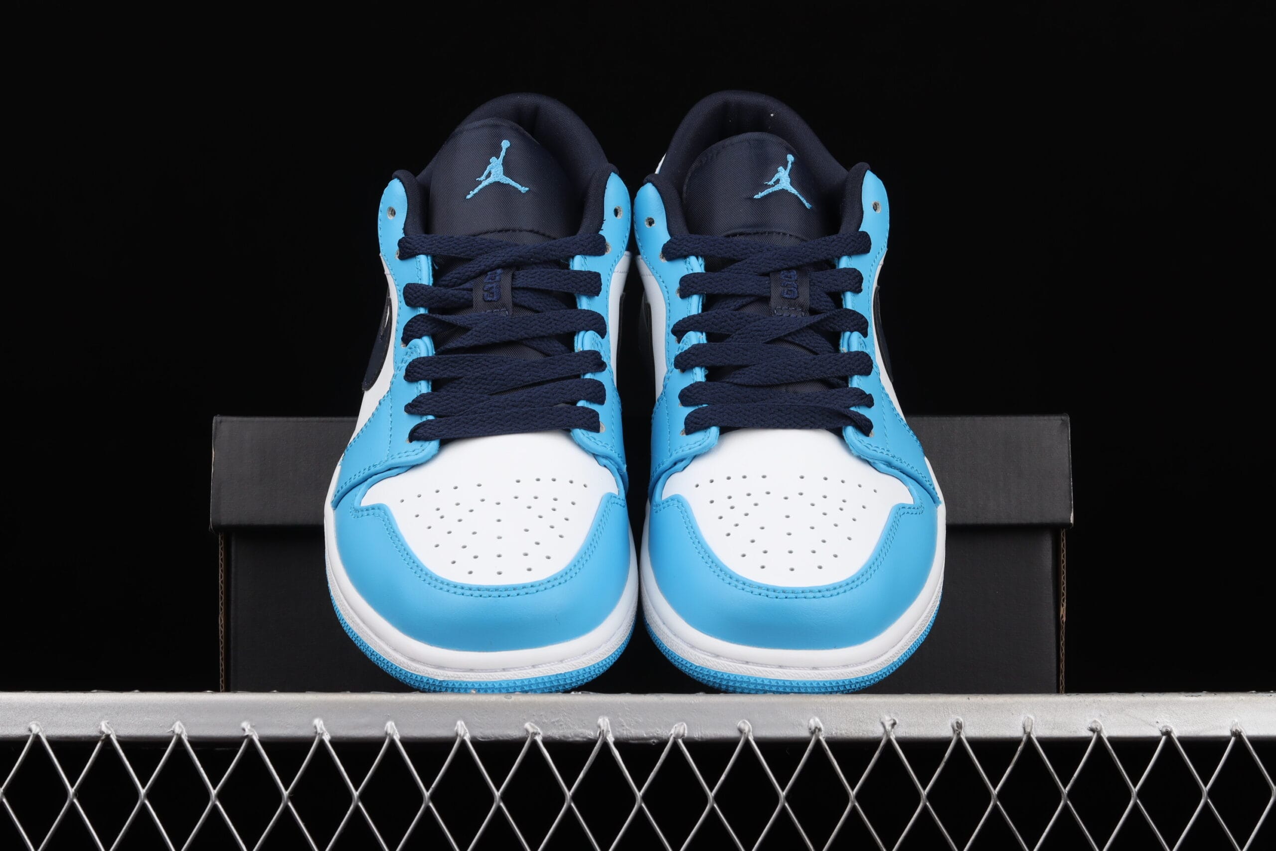 Jordan 1 Low, UNC
