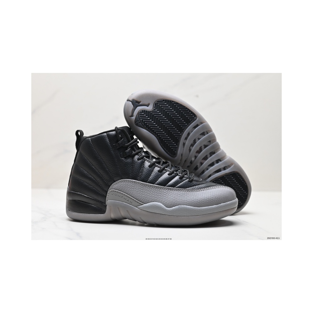 Air Jordan 12 