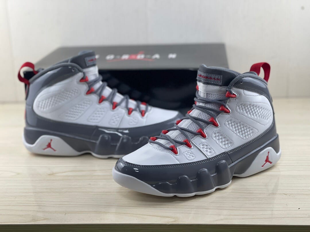 Jordan 9 Retro Fire Red