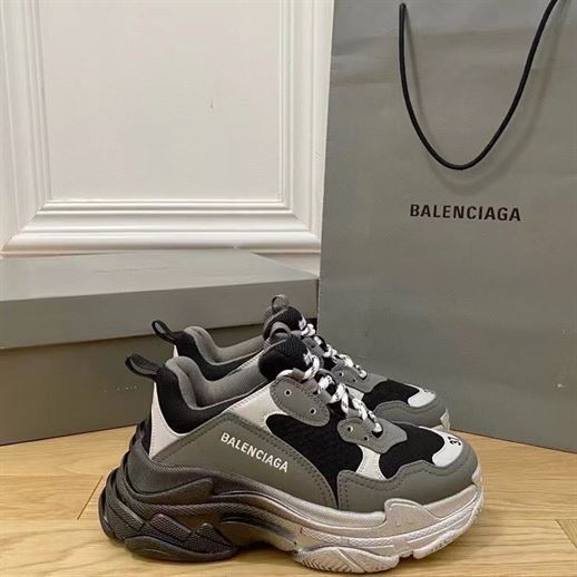 BALENCIAGA TRIPLE S GREY BLACK – BLA059