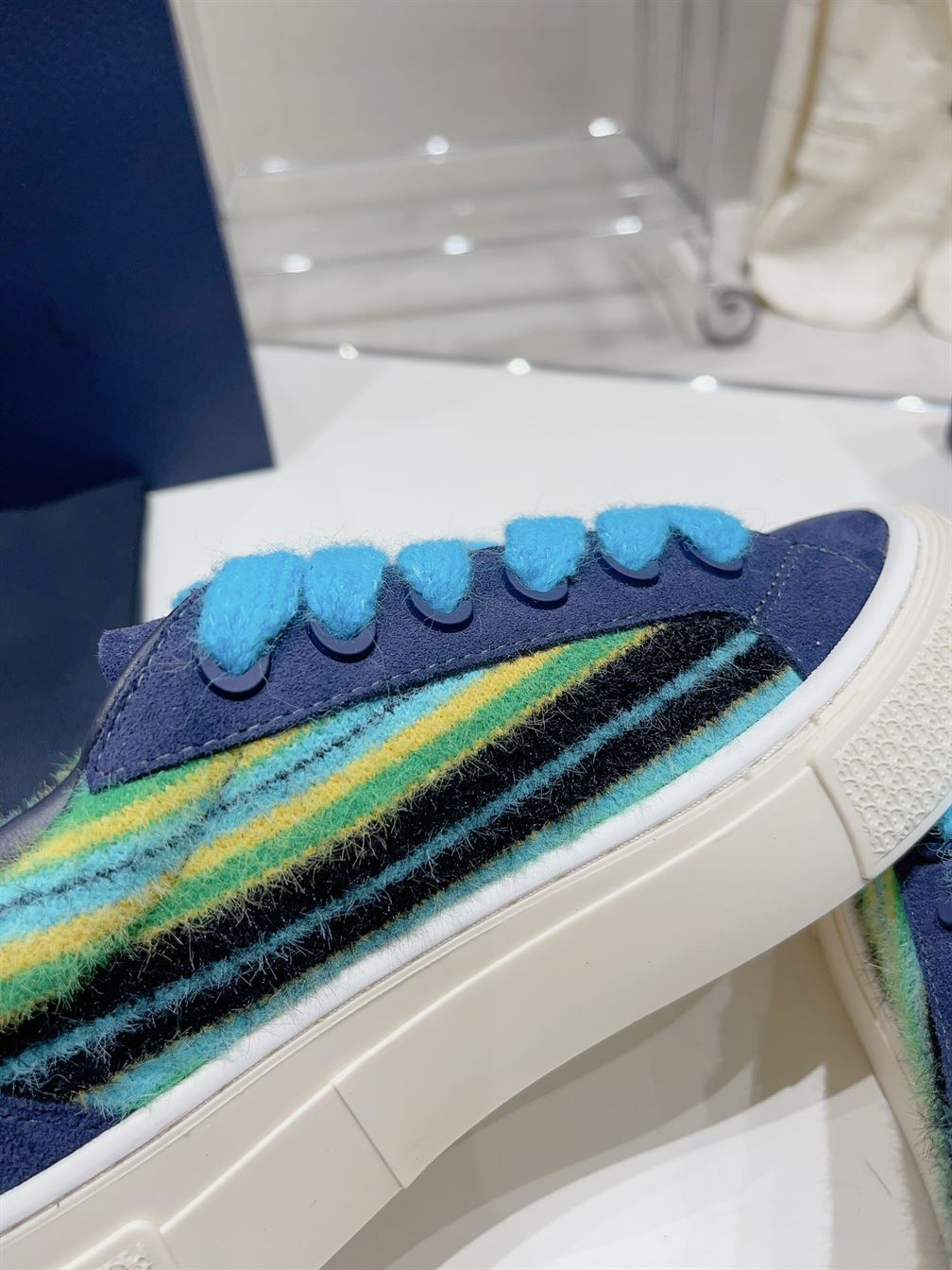 DIOR TEARS B33 SNEAKER LIMITED AND NUMBERED EDITION – DO135