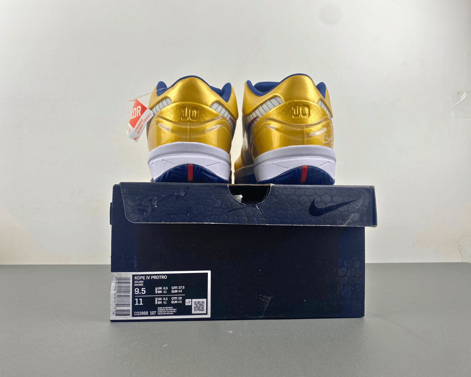 Nike Kobe 4 Protro Gold Medal