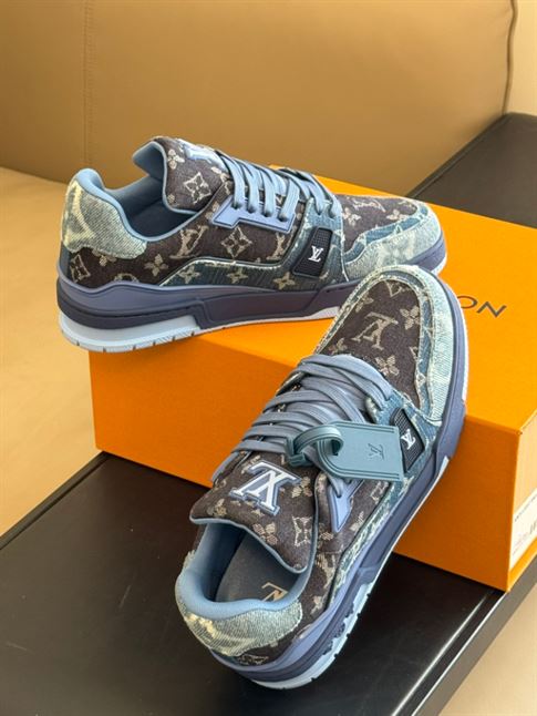LOUIS VUITTON LV TRAINER SNEAKER – LVS172