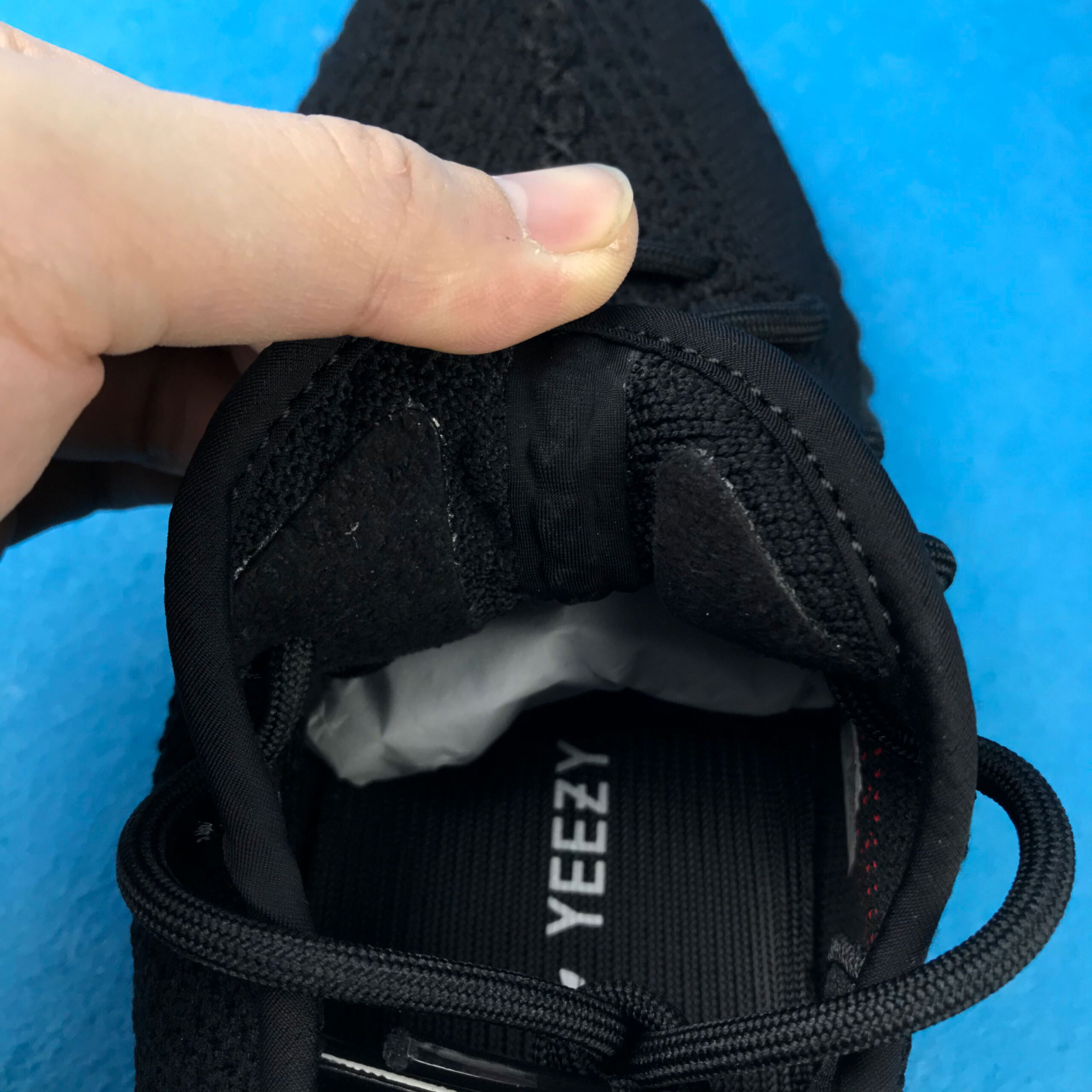 Adidas Yeezy Boost 350 V2 “Bred”2020