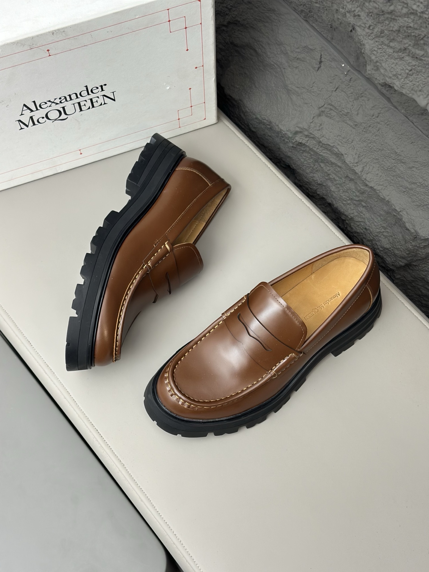 ALEXANDER MCQUEEN new men's derby shoes