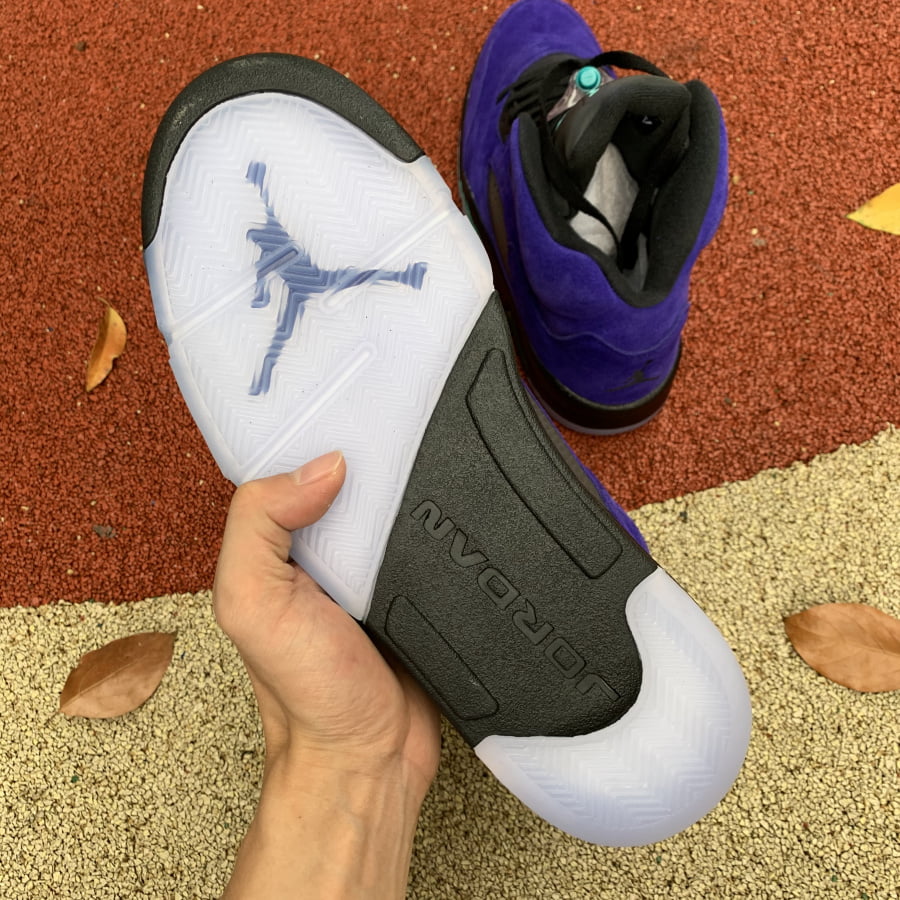 Air Jordan 5 Retro ‘Alternate Grape’