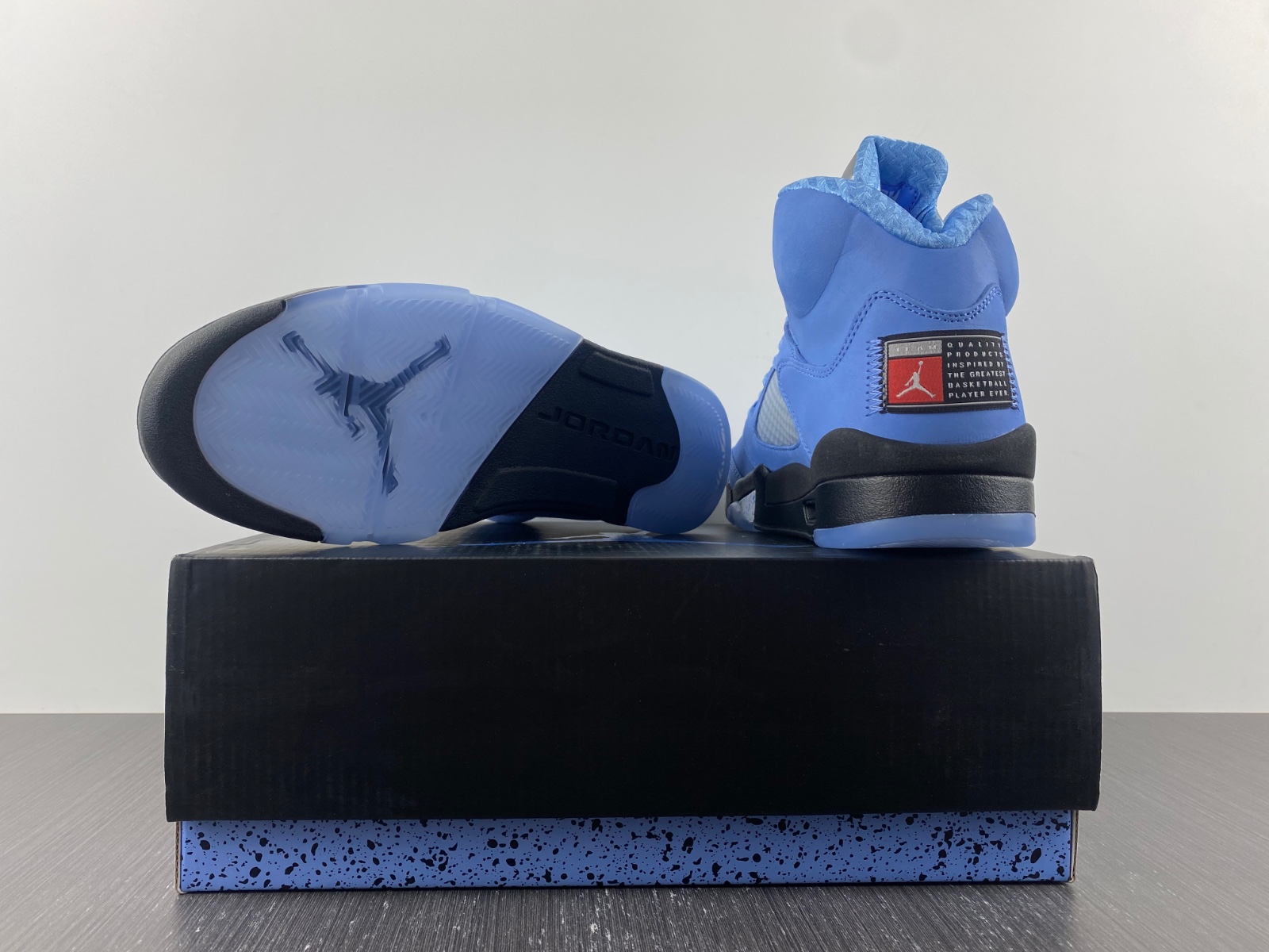 Air Jordan 5 Retro SE ‘UNC’