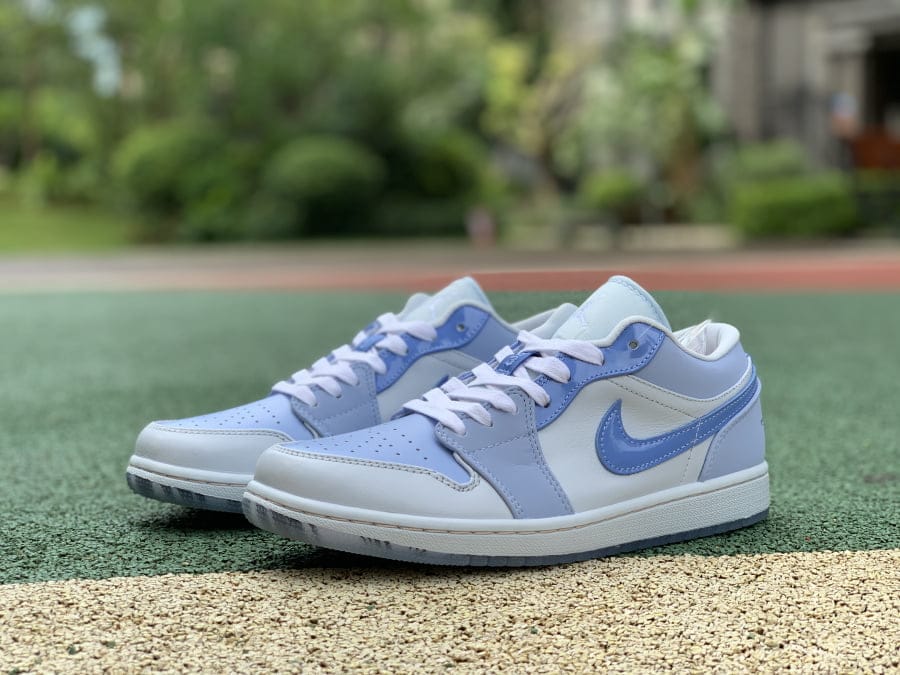 Jordan 1 Low SE Mighty Swooshers