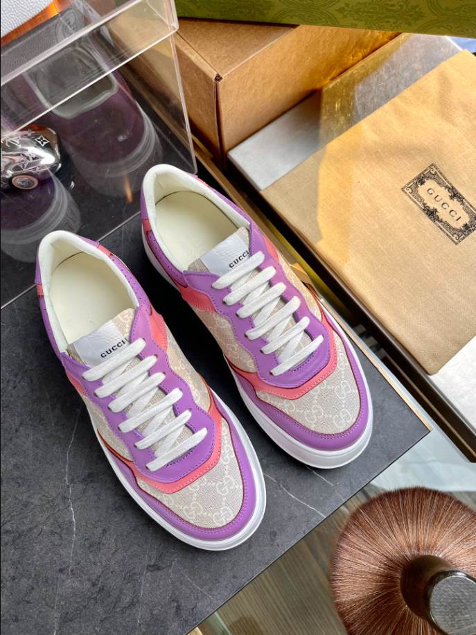 Gucci GG Supreme Canvas Purple Sneakers – GCC198