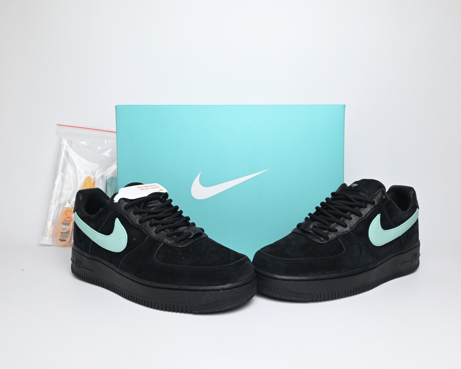 Tiffany & Co. x Nike Air Force 1