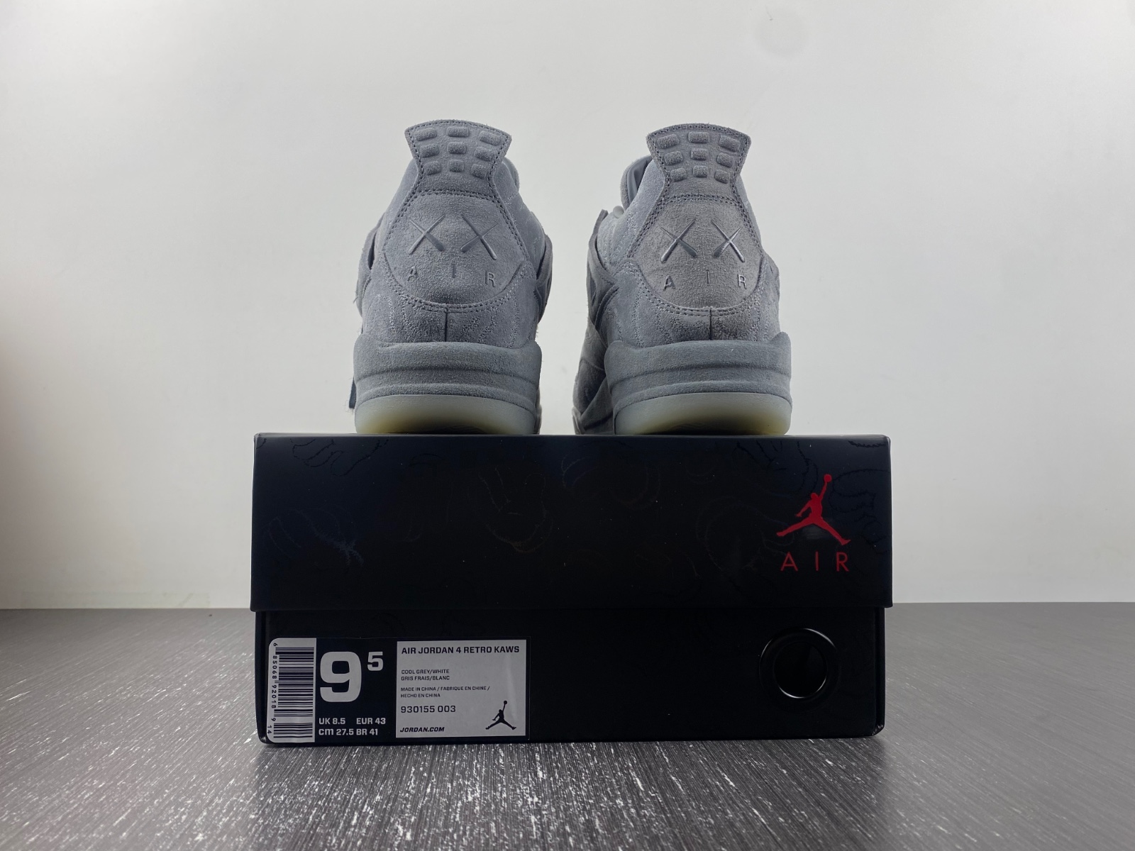Air Jordan 4 Retro Kaws