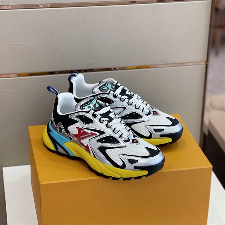 LOUIS VUITTON RUNNER TATIC SNEAKER – LVS025