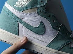 Air Jordan 1 Retro High OG ‘Turbo Green’