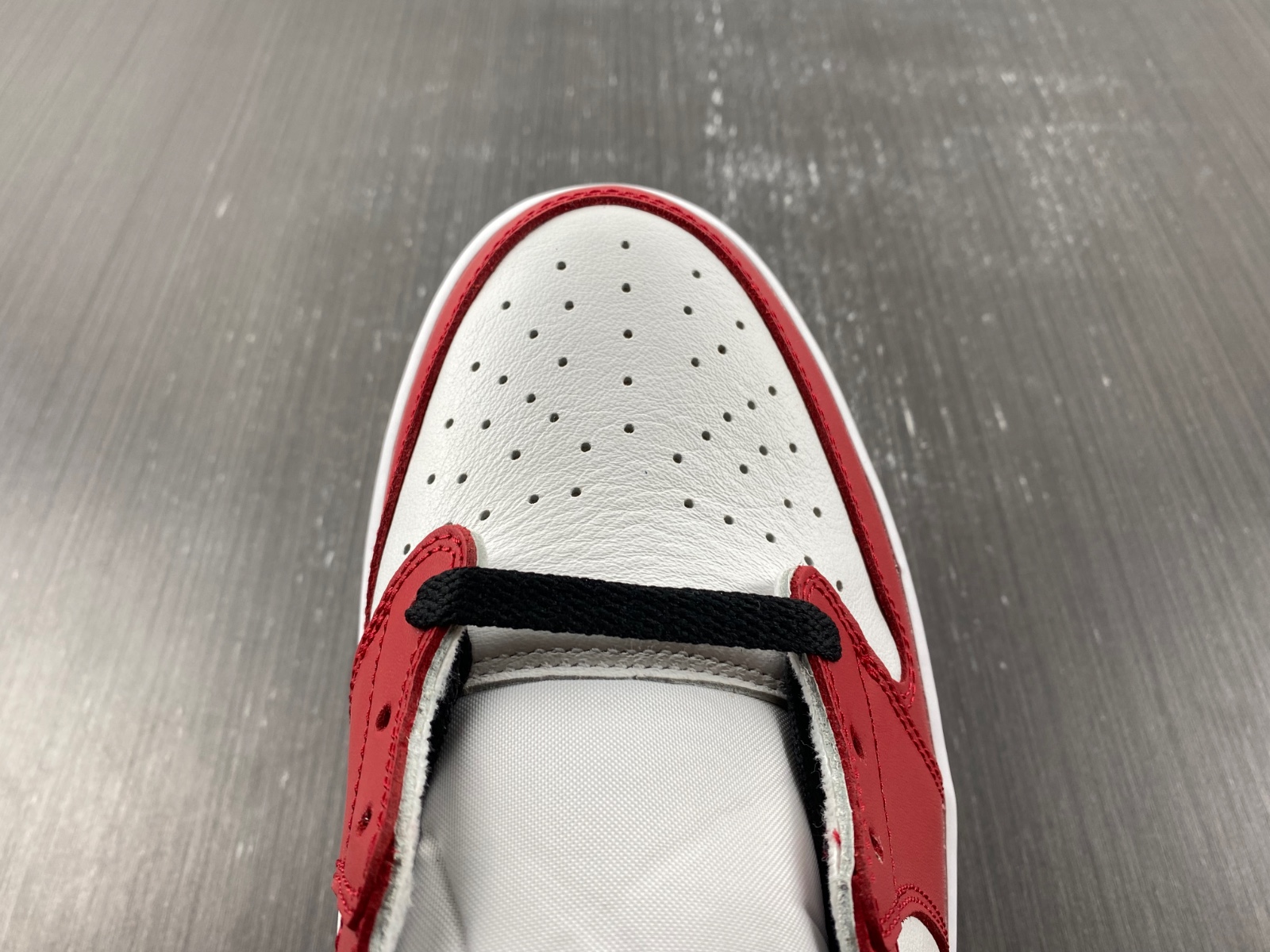 Jordan 1 Retro Low Chicago (2016)