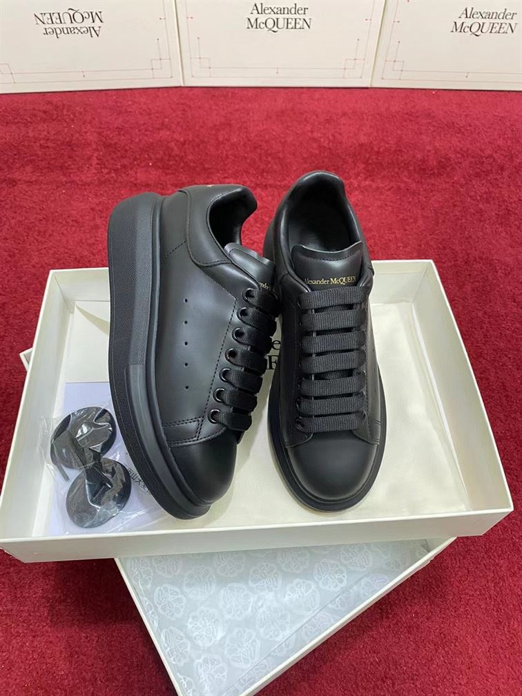 ALEXANDER MCQUEEN SNEAKER – ALD009