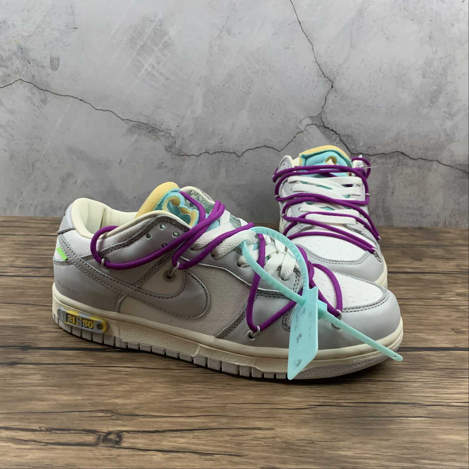 Off White Nike Dunk Low Lot 21